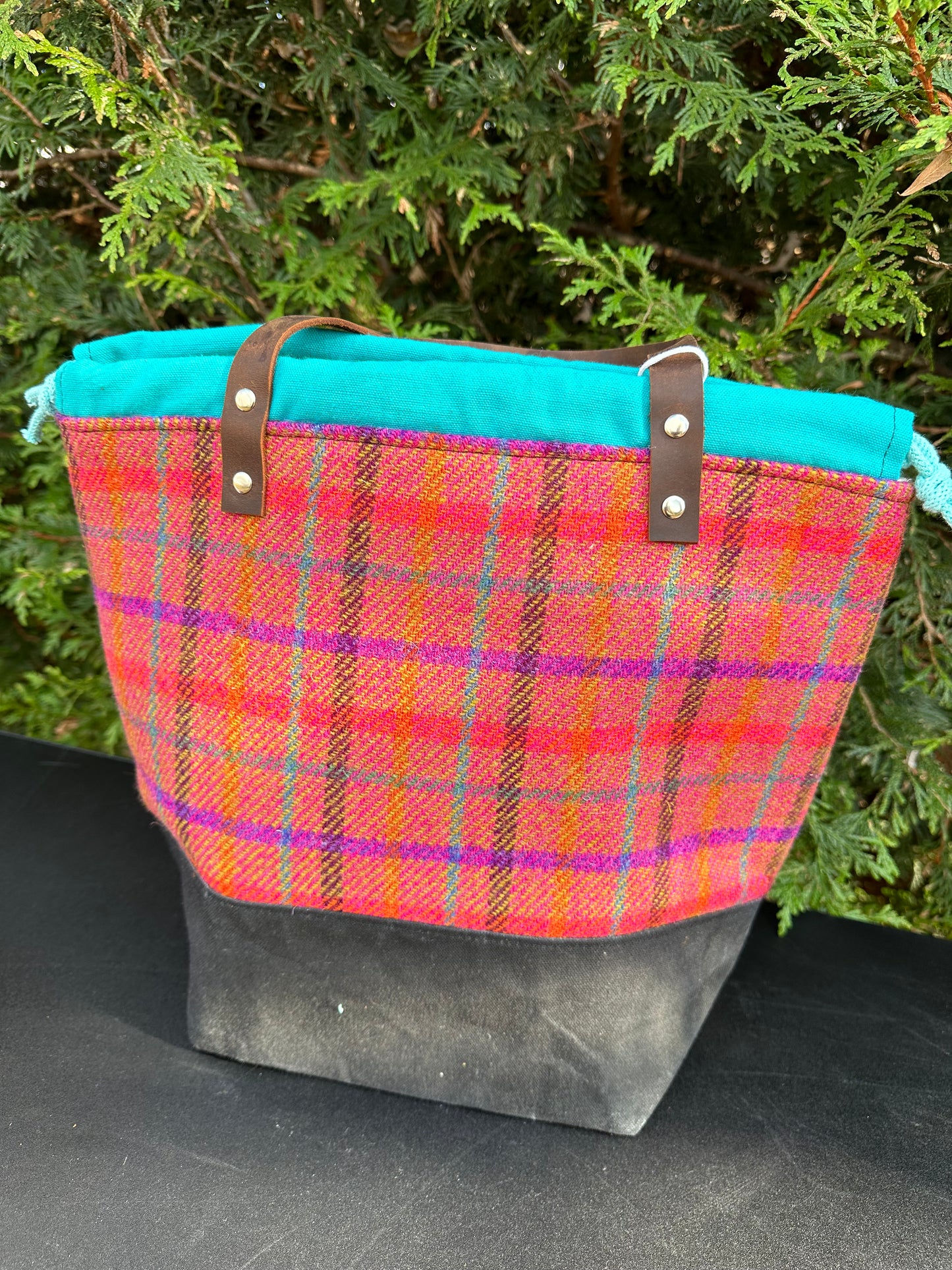 Harris Tweed Large Drawstring