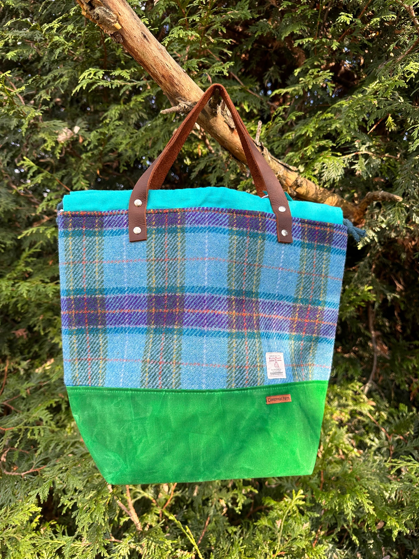 Harris Tweed Large Drawstring