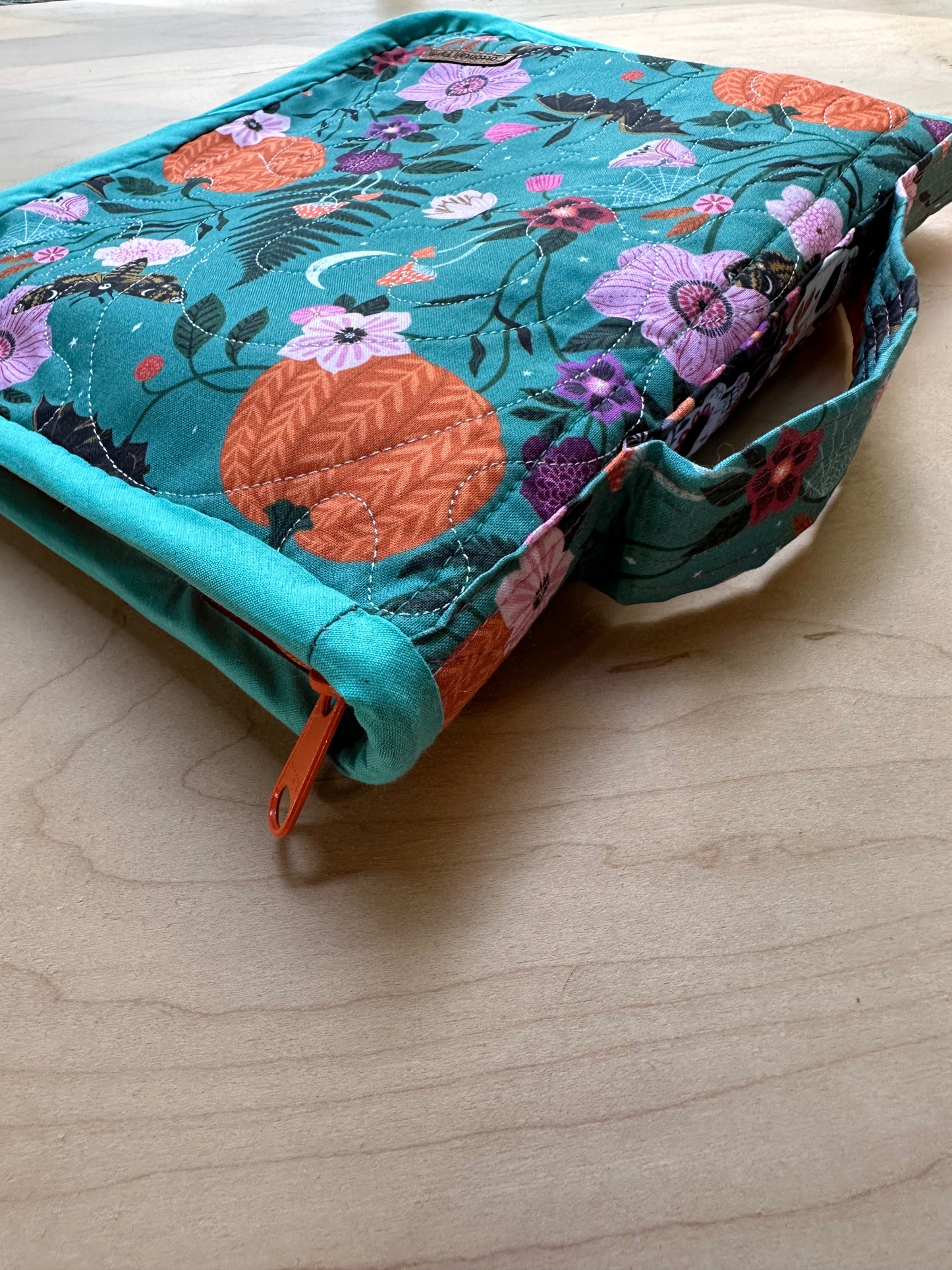Deluxe Needle Binder