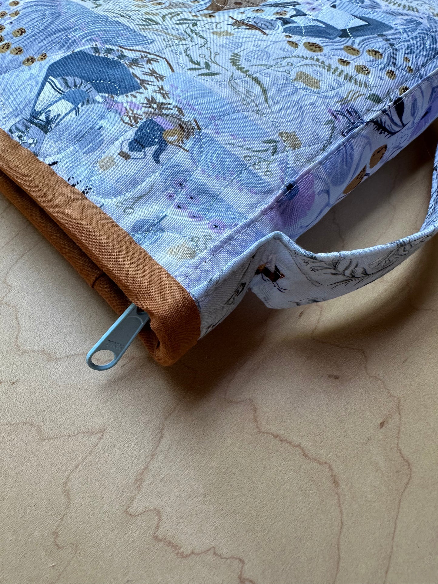 Deluxe Needle Binder