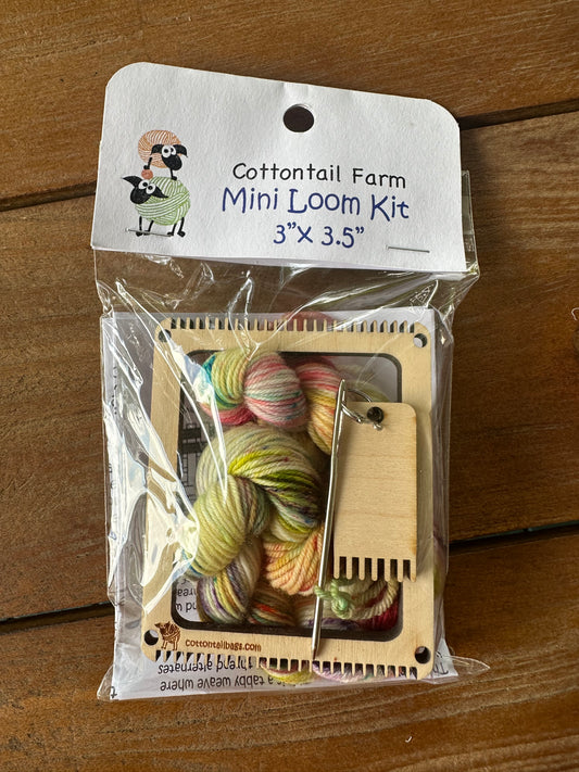 Small Loom Kits with yarn