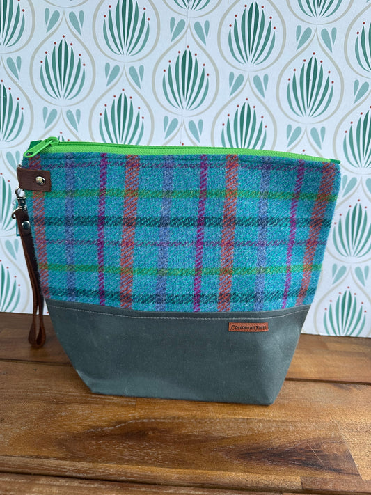 Harris Tweed Zipper Bag