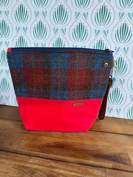 Harris Tweed Zipper Bag