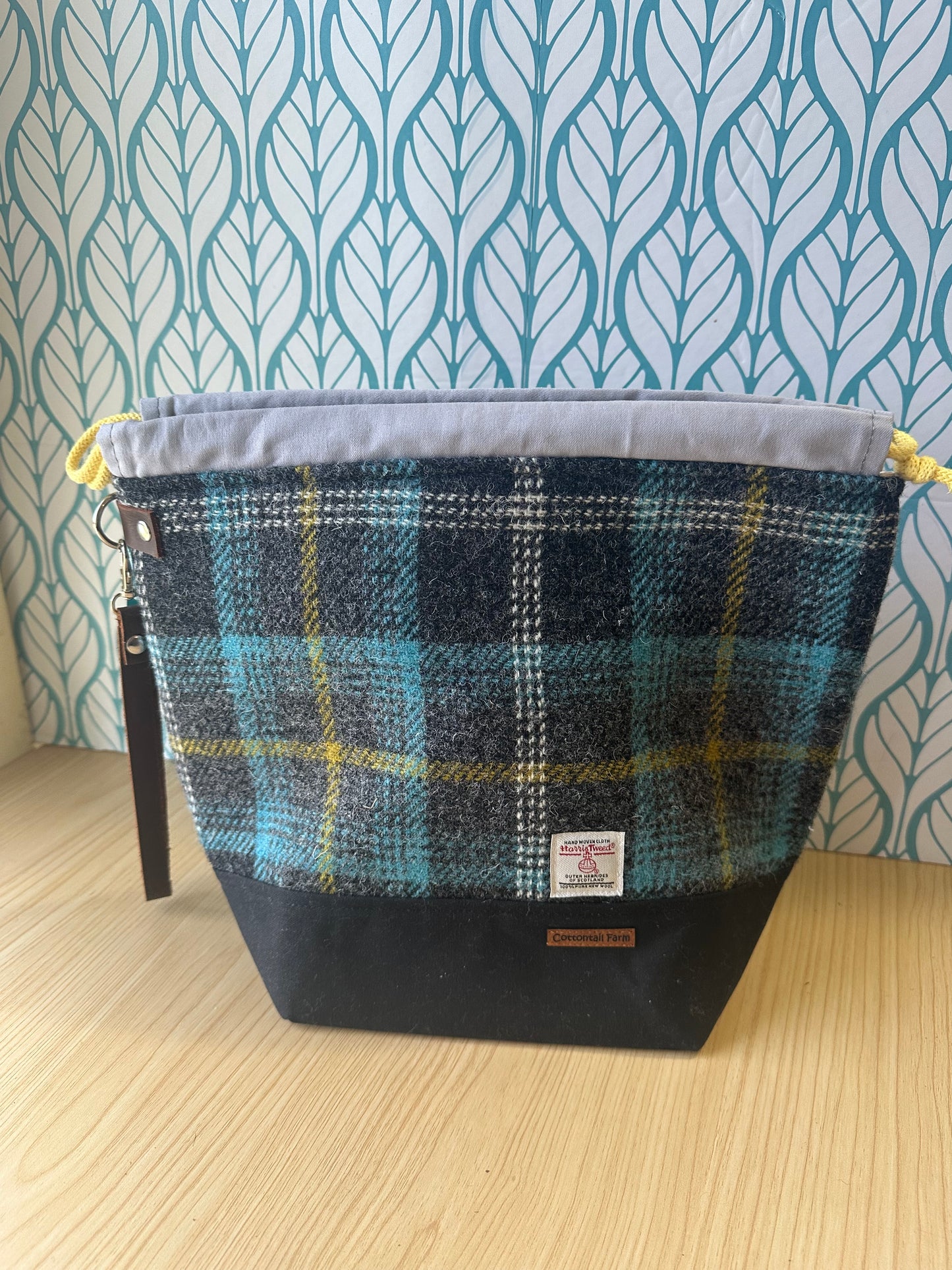 Harris Tweed Medium Drawstring